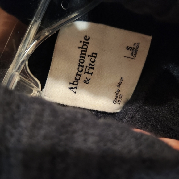 NWT Woman's Abacrombie and Fitch Turtle Neck Sweater - Picture 3 of 7